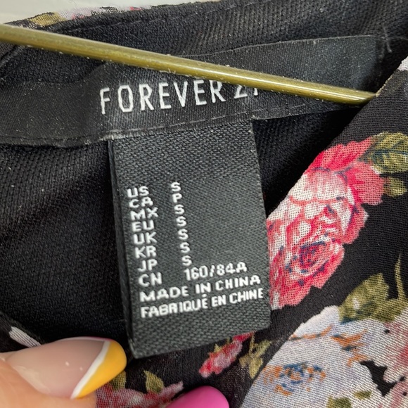 Floral dress with sheer lacy midriff - Picture 5 of 6